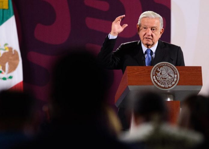 Foto: López Obrador desenmascara nepotismo /cortesía