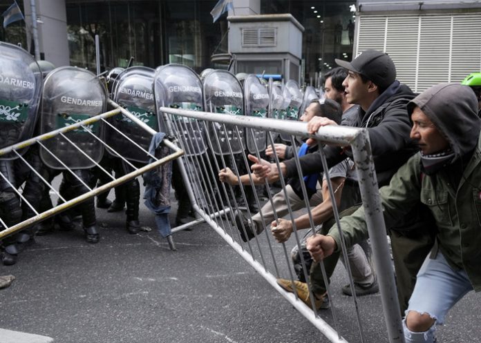 Foto: Represión en Argentina /cortesía