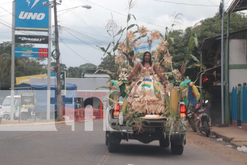 Foto: URACCAN destaca la importancia del maíz en su carroza en la Feria de Siuna/TN8