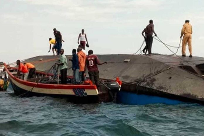 Foto: Accidente de barco en Nigeria / Cortesía