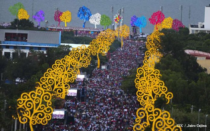 Foto: Homenaje al Árbol de la Vida