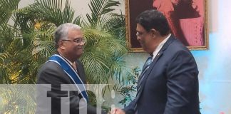 Foto: Embajador de Panamá recibe la Orden José de Marcoleta en grado de Gran Cruz/TN8