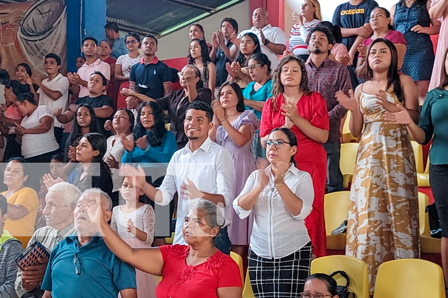 Foto: Más de 3000 personas, se reunieron en las instalaciones del Polideportivo Solidaridad en Ocotal para celebrar el Día Nacional de la Biblia/TN8