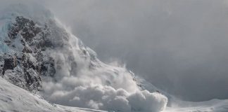 Foto: Esquiador fue encontrado con vida después de desaparecer en una avalancha en Argentina/Cortesía