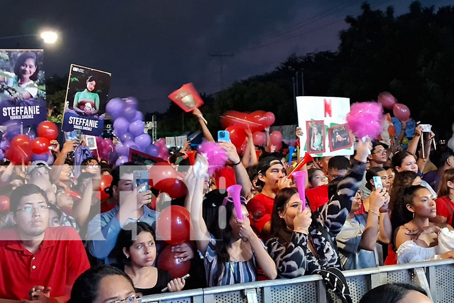 Foto: Avenida Universitaria en Managua, vibra con la elección de la Reina de la Madre Tierra/TN8