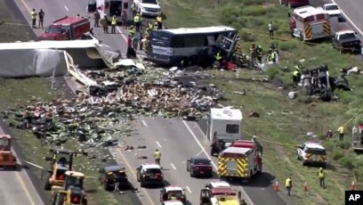 Foto: Autobús volcado en Misisipi deja ocho muertos; siete de ellos de origen mexicano