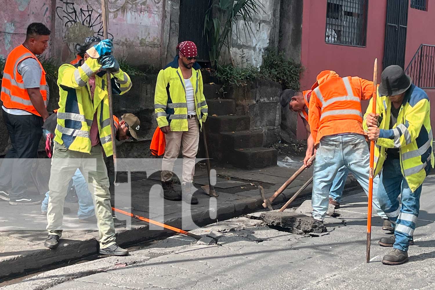 Foto: Continúa el plan de mejoramiento vial en diferentes zonas de la capital / TN8