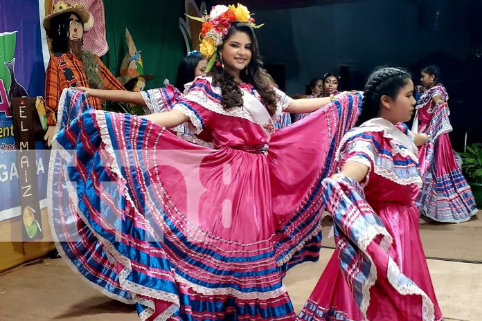 Foto: La elección de la reina resalta el talento y la cultura nicaragüense en Matagalpa/TN8