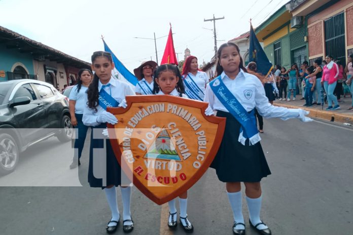 Foto: Granada celebra con fervor patriótico: Desfile en homenaje a los héroes de septiembre/TN8