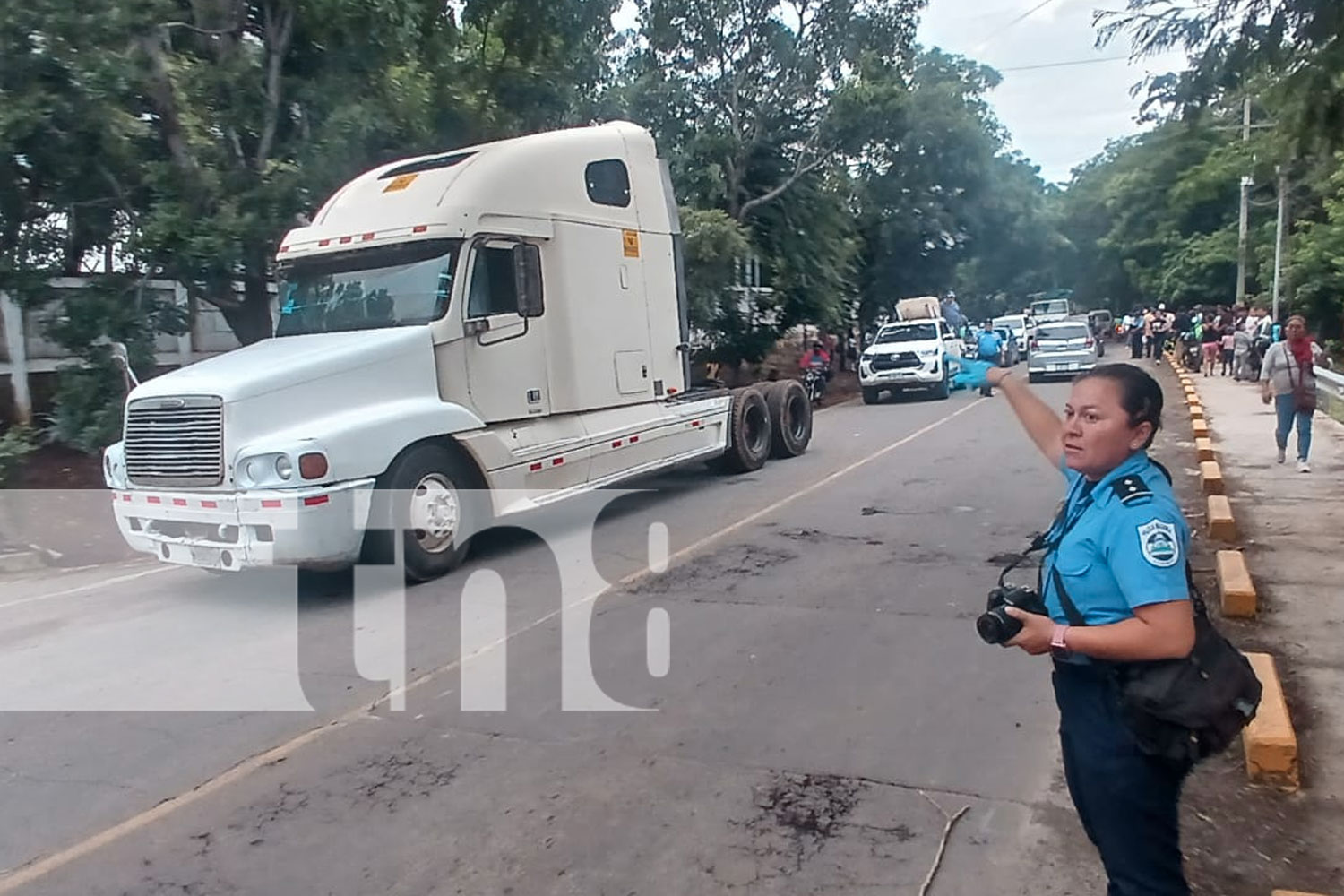 Foto: Joven universitario fallece al pasarle las llanas de un bus en carretera a Xiloá/ TN8