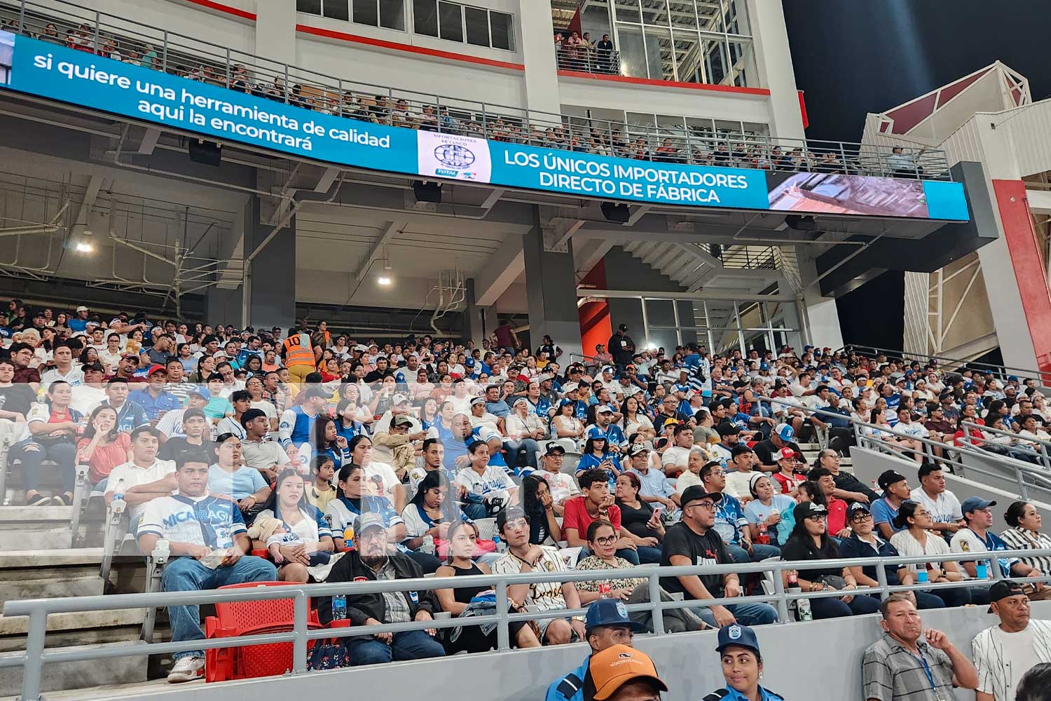 Foto: Nicaragua goza de nuevo Estadio de Béisbol Rigoberto López Pérez /TN8