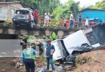 Foto: Fuerte accidente de tránsito entre una camioneta y un taxi en Bluefields/TN8