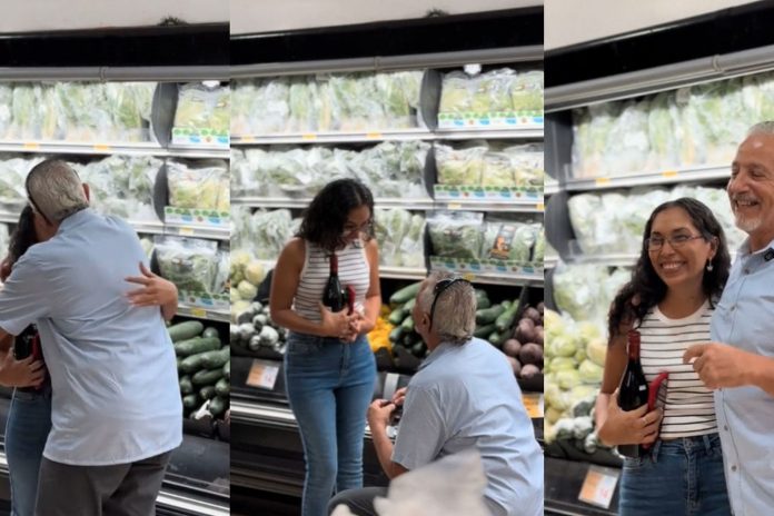 Foto: Extranjero le pide matrimonio a su novia en pleno supermercado /Cortesía