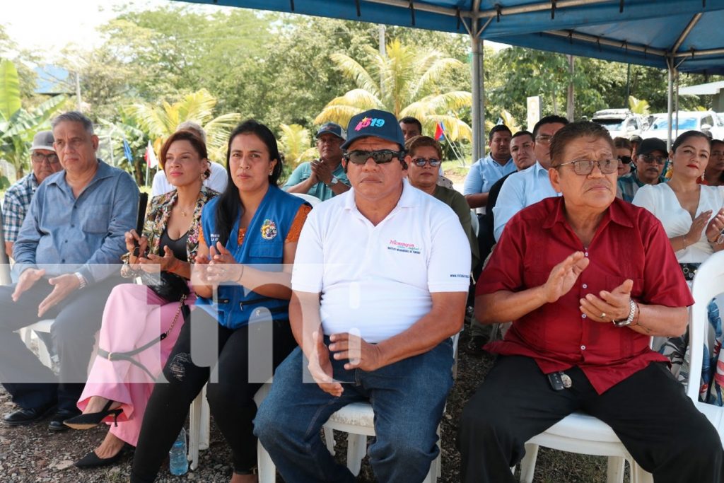 Foto: Pobladores y autoridades elogian labor del Ejército de Nicaragua en el Triángulo Minero/TN8