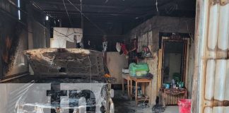 Foto: Familia casi pierde la vida en incendio provocado por vehículo en mal estado