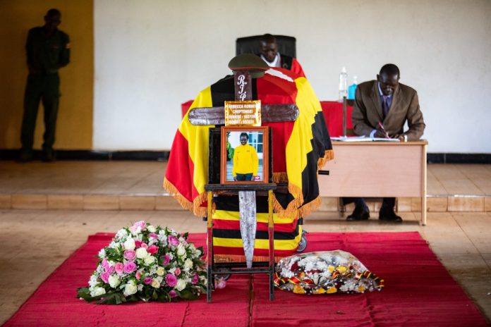 Foto: Funeral de la atleta ugandesa Cheptegei conmociona a su comunidad