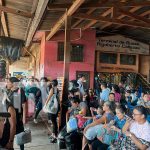 Foto: Afluencia de viajeros en aumento durante las vacaciones patrias en el mercado El Mayoreo