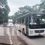 Foto: Joven universitario fallece al pasarle las llanas de un bus en carretera a Xiloá/ TN8