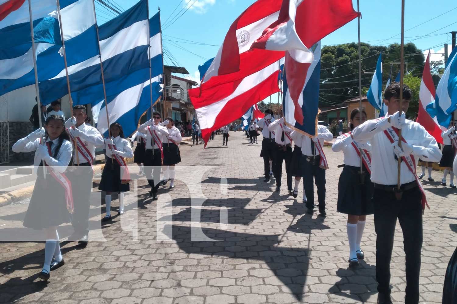 Foto: Desfile patrio en conmemoración a los 168 años de la batalla de San Jacinto y 203 años/TN8