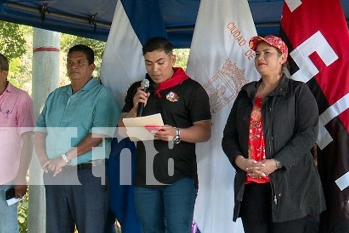 Habitantes de San Isidro de la cruz verde, recibieron 11 cuadras nuevas como parte del programa calles para el pueblo