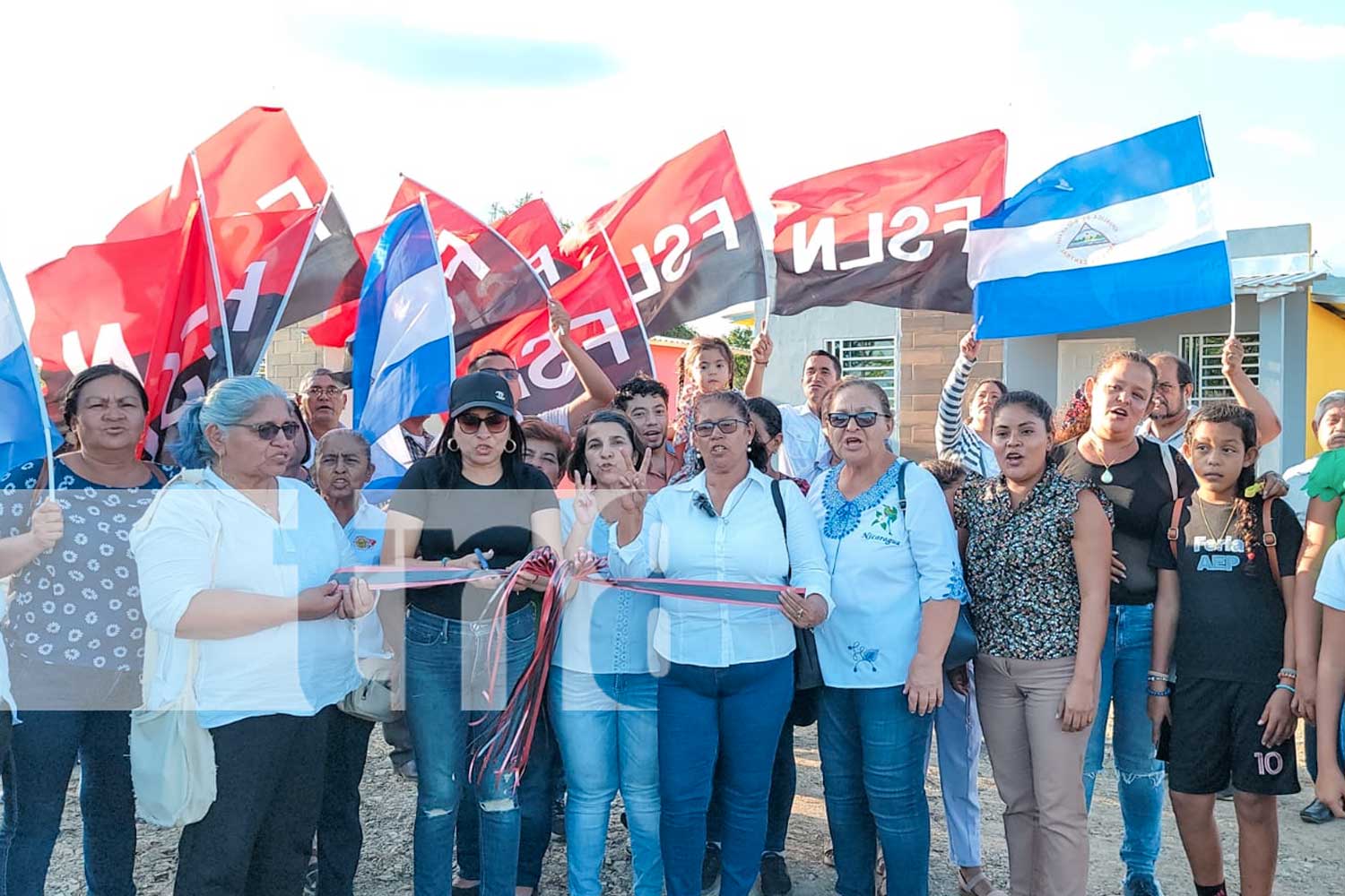  La alcaldesa Xiomara Tercero hizo entrega de 10 nuevas viviendas de interés social del Programa Bismarck Martínez