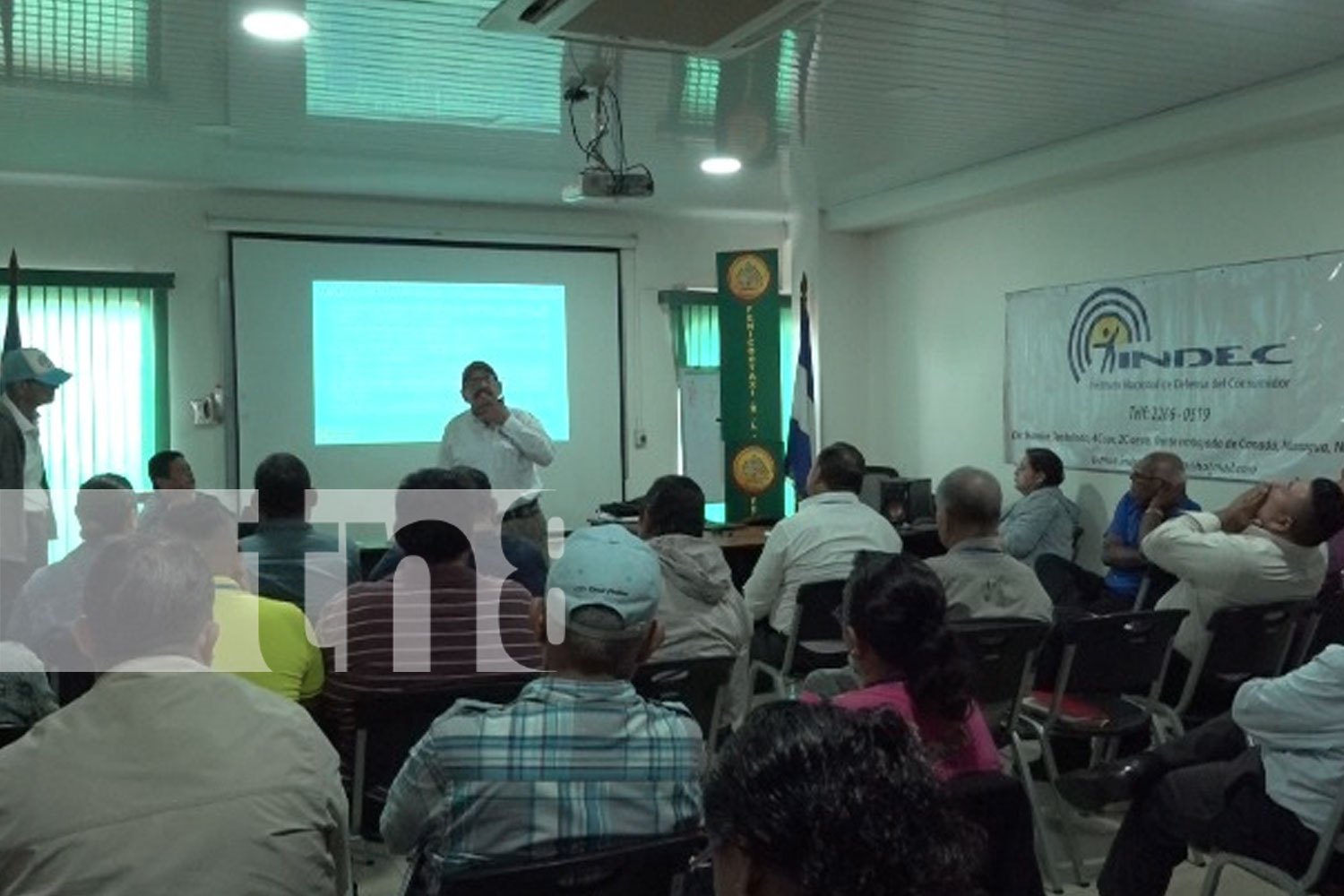 Foto: Propietarios y conductores de taxis participan en seminario sobre la Ley 842/ TN8