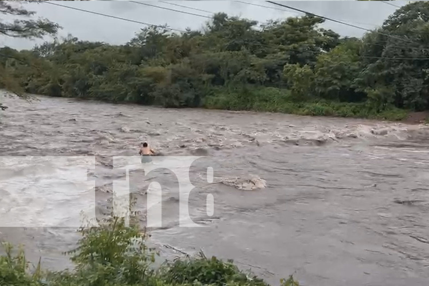 Foto: Hombre en estado de ebriedad sobrevive tras lanzarse al río Estelí/ TN8