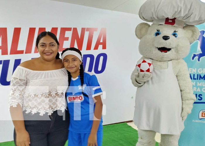 Foto: Andrea, niña de Nicaragua, y el sueño hecho realidad de ir a un campamento del FC Barcelona, con apoyo de Bimbo / TN8