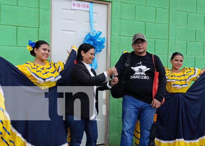 Foto: Entrega de nuevas viviendas en urbanización Caminos del Río, en Managua / TN8