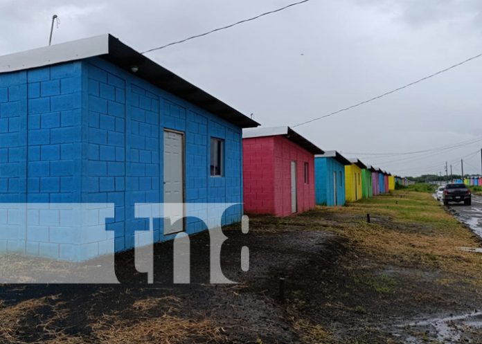 Foto: Entrega de nuevas viviendas en urbanización Caminos del Río, en Managua / TN8