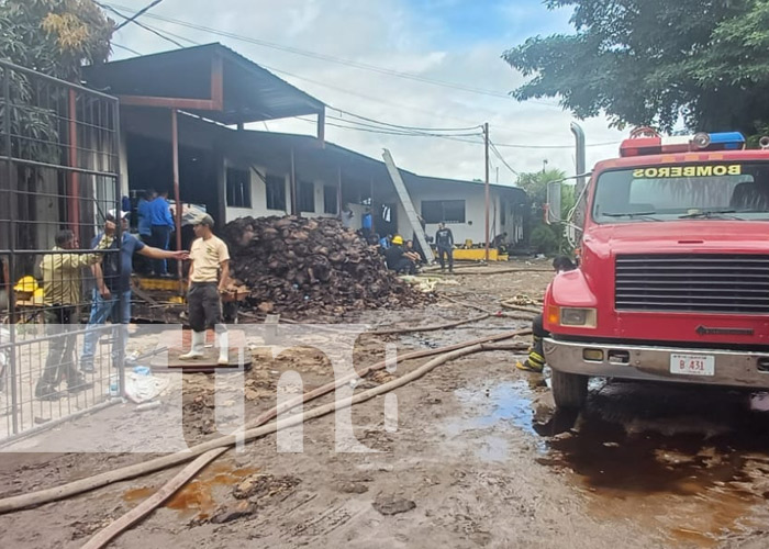 Foto: Incendio masivo en una fábrica de puros en Estelí / TN8