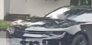 Foto: Carro negro sin placas anda robando en Managua / TN8