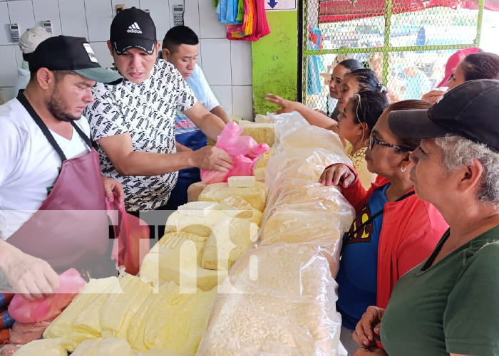 Foto: Queso y productos lácteos a buen precio en el Mercado Iván Montenegro / TN8