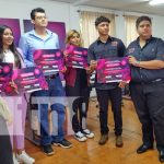 Foto: Jóvenes nicas premiados por crear videojuegos / TN8