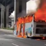 Foto: Accidente fatal en Tailandia: Autobús escolar se estrella y se incendia