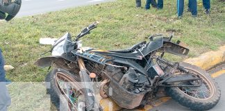 Foto: Motociclista se estrella contra vehículo en la carretera Masaya/ TN8