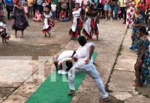 Foto: Concluye Festival de FolKlore con pasarela de trajes autóctonos en Bilwi/TN8