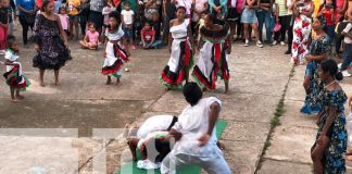 Foto: Concluye Festival de FolKlore con pasarela de trajes autóctonos en Bilwi/TN8