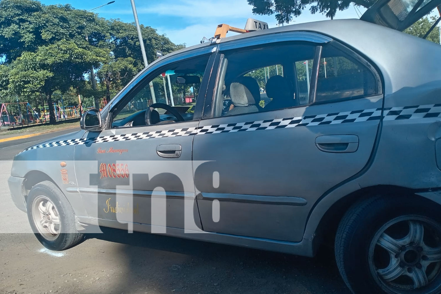 Foto: Motociclista sufre fractura tras accidente en Managua/ TN8