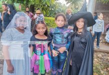 Foto: Chico Largo y el padre sin cabeza asustaron y divirtieron a grandes y chicos en el tradicional desfile de Altagracia/TN8