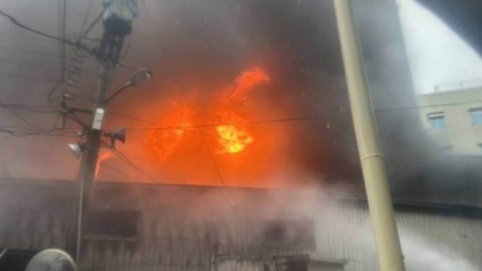 Foto: Incendio en hospital de Taiwán deja 9 muertos