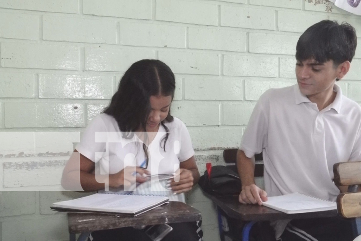 Foto: Jóvenes de Estelí agradecen bono de bachillerato /TN8