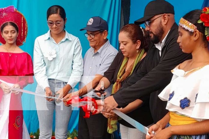 Foto:El más grande poeta nicaragüense después de Rubén Darío, así lo describió el Vicealcalde de Granada en la inauguración del mural/TN8