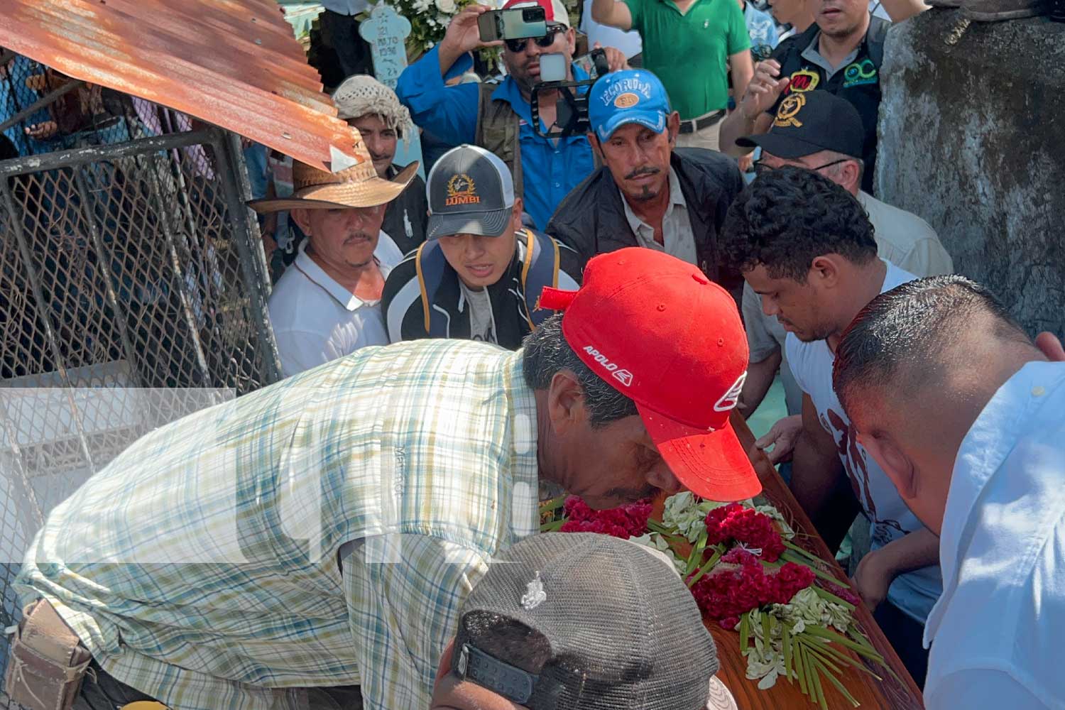 Foto: Con profundo dolor, el mundo taurino dice adiós a dos grandes de Juigalpa-Chontales conocidos como : "Macaco" y "El Chino". /TN8