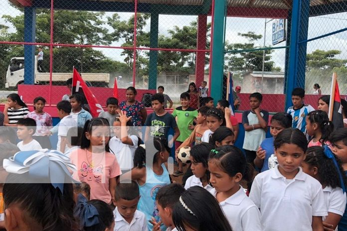 Foto:Alcaldía de Puerto Cabezas, sigue transformando las comunidades del Caribe Norte, con la inauguración del estadio comunal de Sumu Bila/TN8