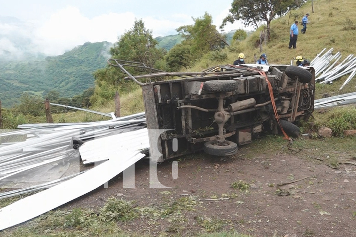 Foto: Trágico accidente de tránsito en San Juan de Limay, de Estelí, donde falleció el conductor de un vehículo tras perder el control/TN8