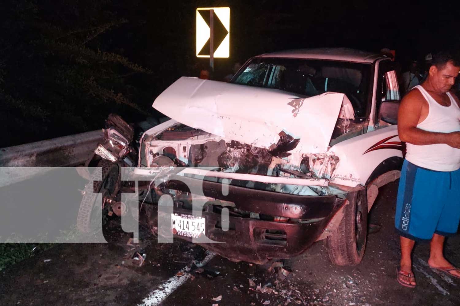 Foto: Tragico accidente múltiple en Teustepe involucra a camioneta, motocicleta y cisterna láctea. Un fallecido y cinco heridos/TN8