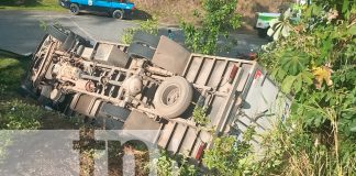 Foto: Camión se vuelca en Quilalí, Nueva Segovia, debido a fallas en los frenos/TN8