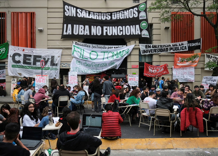 Foto: Protesta de universitarios en Argentina /cortesía