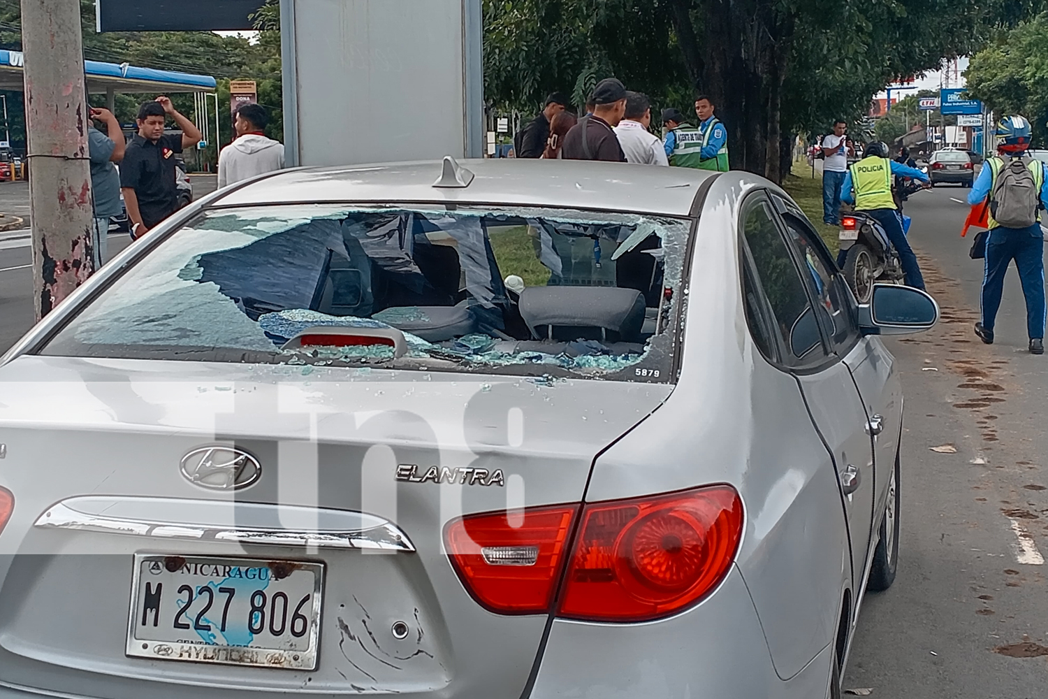 Foto: Motociclista se estrella contra vehículo en la carretera Masaya/ TN8